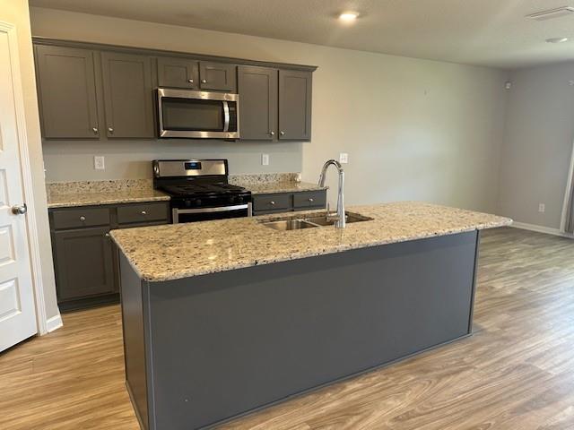 Building Photo - 2553 Windmere Dr E