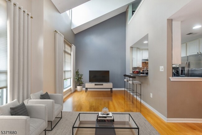 Foto del edificio - 129 Rock Creek Dr