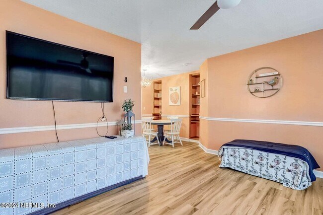 Foto del edificio - 3405 Hendricks Ave