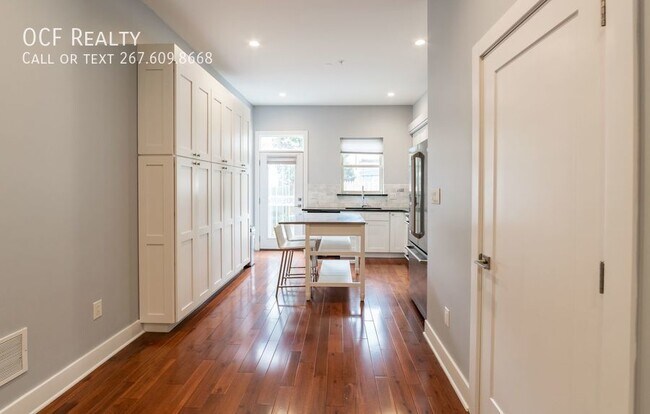 Building Photo - 3 Bed Fishtown Home
