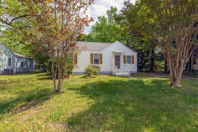 Photo - 1128 Wilkins Dr House