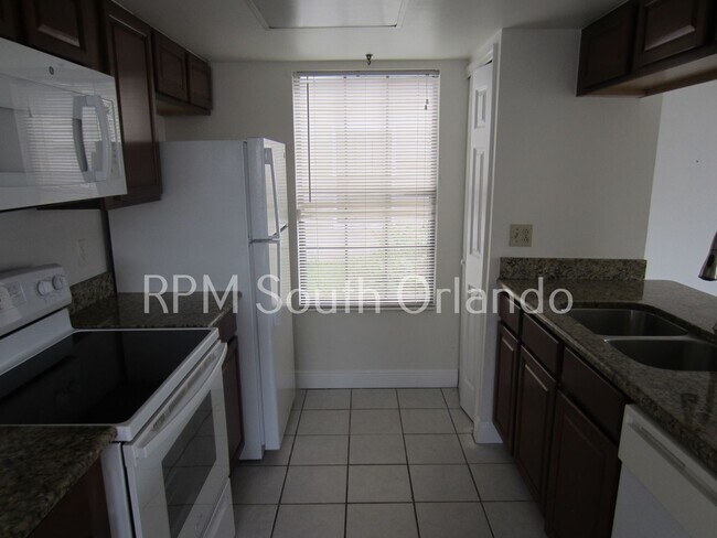 Building Photo - 2 bed 2 bath Kissimmee