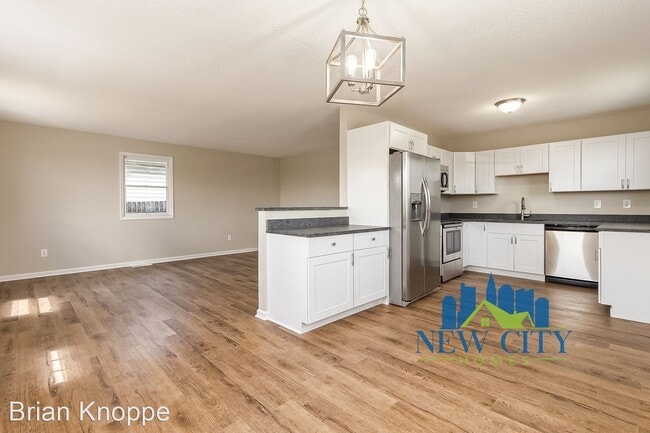 Building Photo - 3 br, 1 bath House - 610 Reynolds Avenue