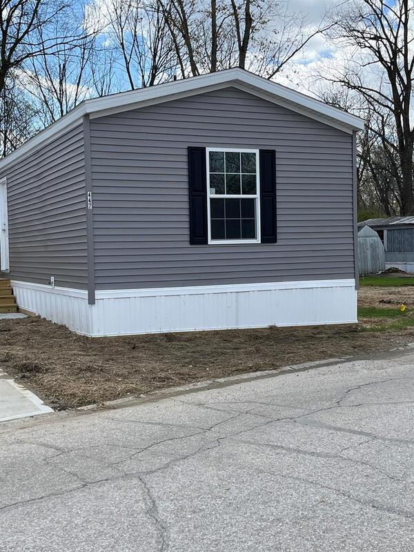 Building Photo - 447 Shady Brook Hts