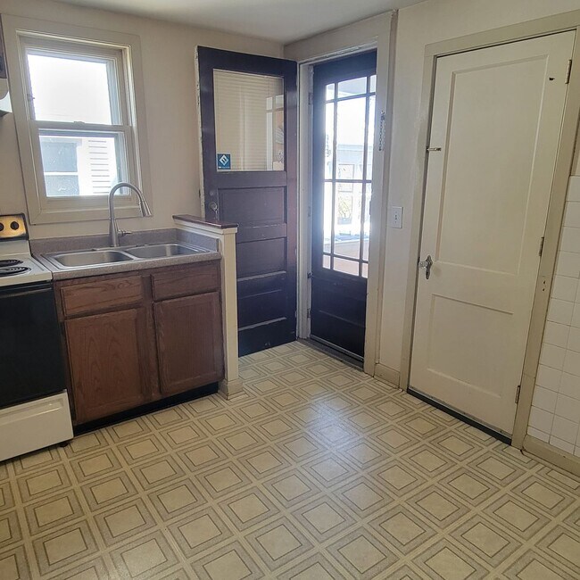 Foto del edificio - 412 S Brearly St