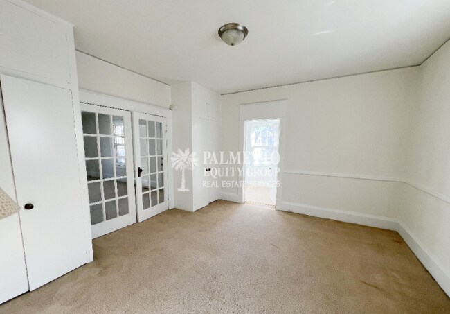 Building Photo - 1104 Gregory St