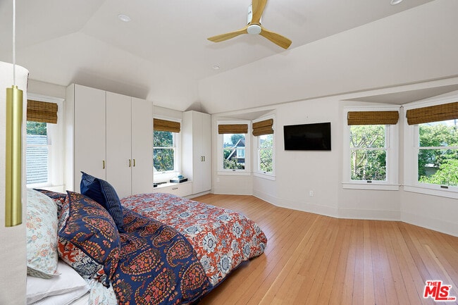 Foto del edificio - 34 Park Ave