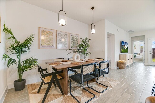Foto del edificio - 6203 Dumfries Ln