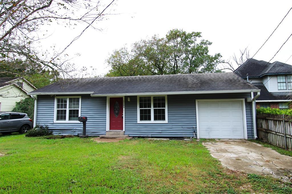 Primary Photo - 1105 N Arcola St