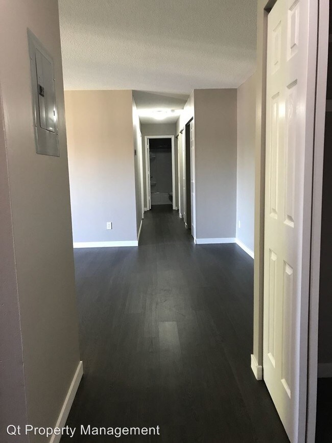 Foto del edificio - 616 N Oaks Dr