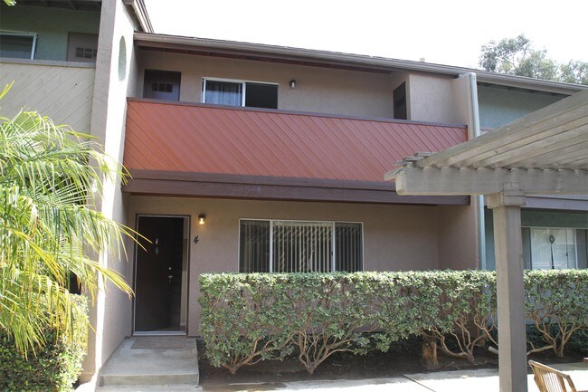 Foto del edificio - 1021 N Vulcan Ave