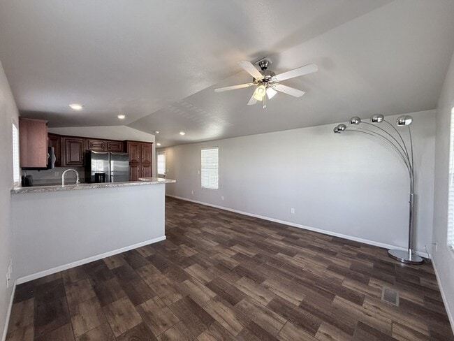 Foto del edificio - 530 S Alma School Rd
