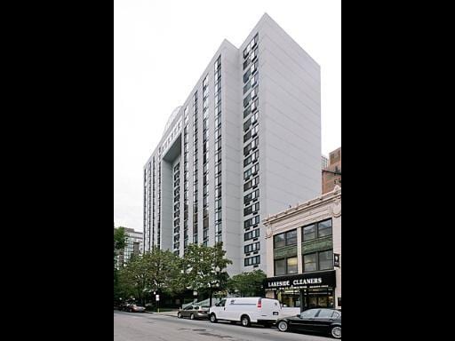 Primary Photo - 1221 N Dearborn St