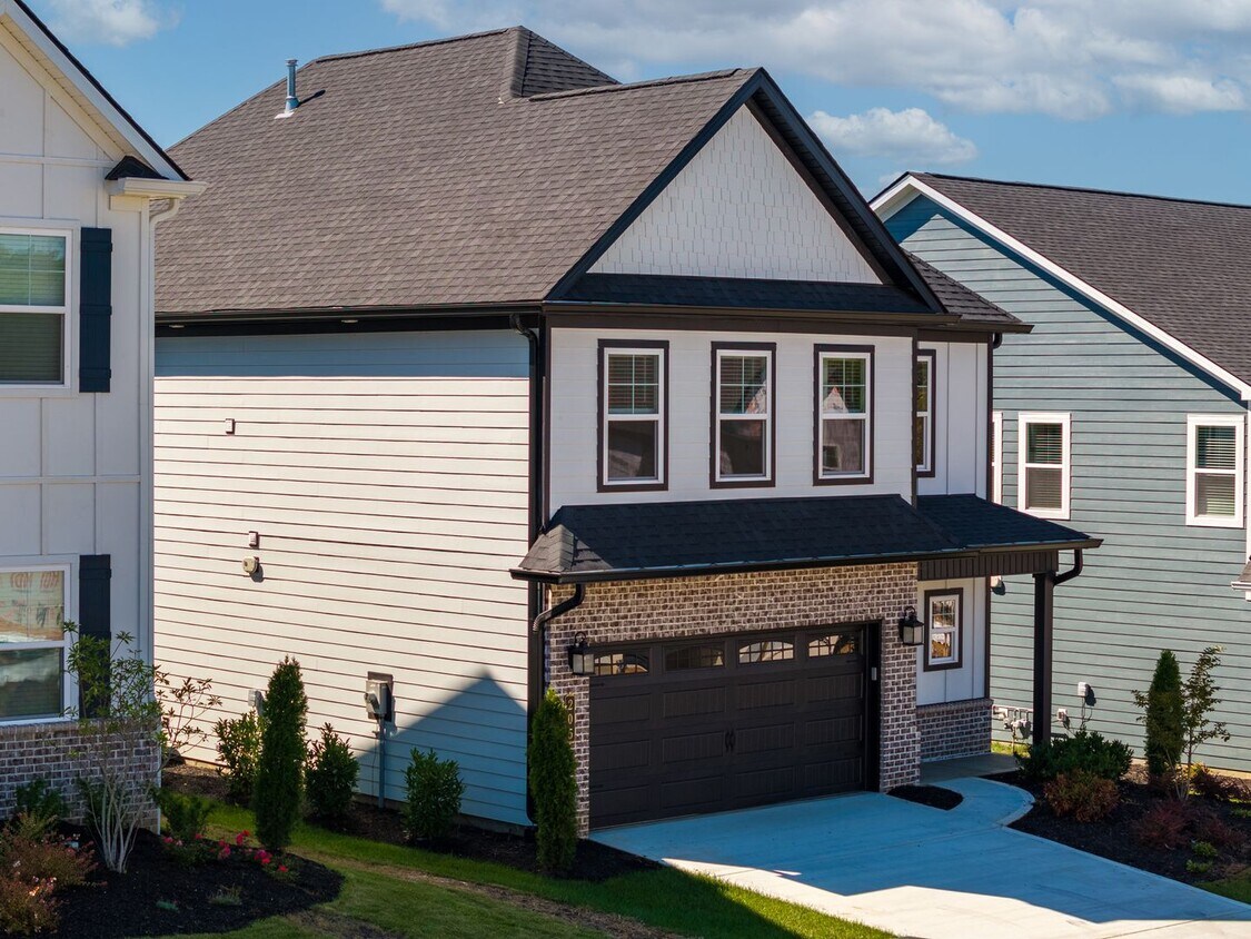 Foto del edificio - Maryville 37803 - 4 bedroom 3.5 bath - cal...