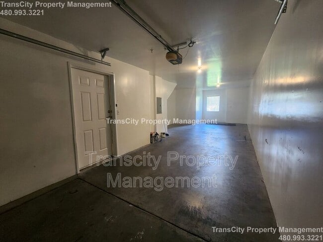 Building Photo - 4465 E Paradise Vlg Pkwy S