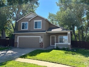 Building Photo - 815 Riverview Ln