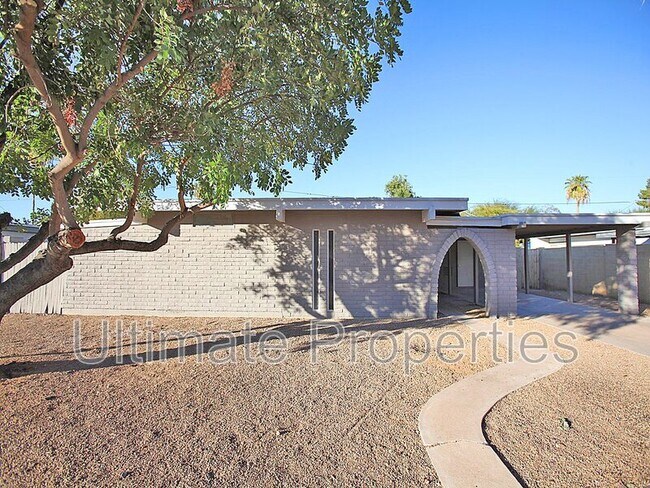 Photo - 3702 E Altadena Ave House