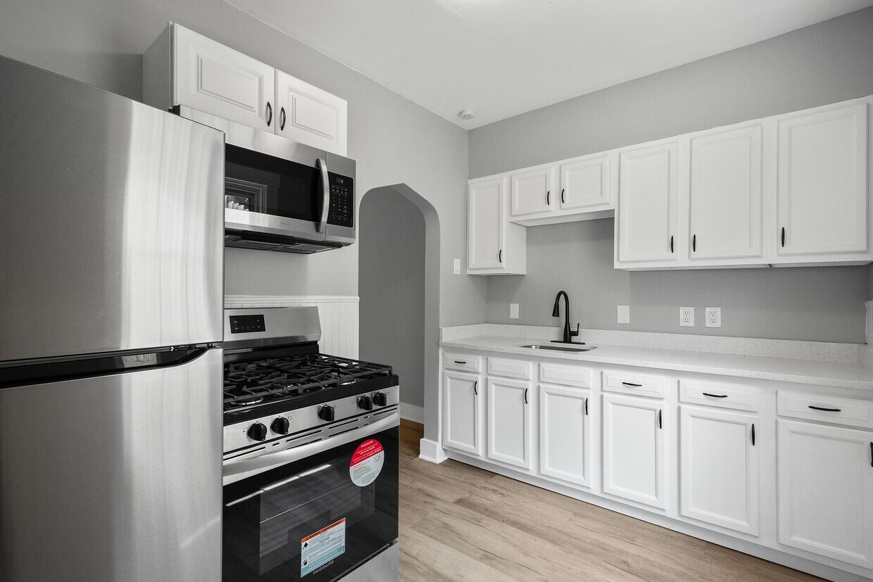 Foto principal - Stunning 2 bedroom home in Carrick availab...