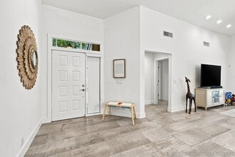 Building Photo - 1031 NW 108th Ave