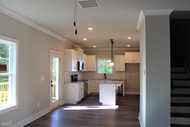Building Photo - 237 Melba Ln