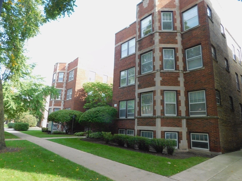 Primary Photo - 733 Hinman Ave