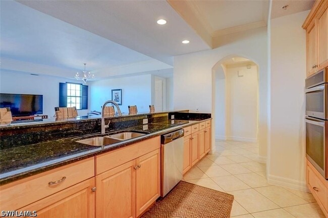 Building Photo - 10721 Mirasol Dr