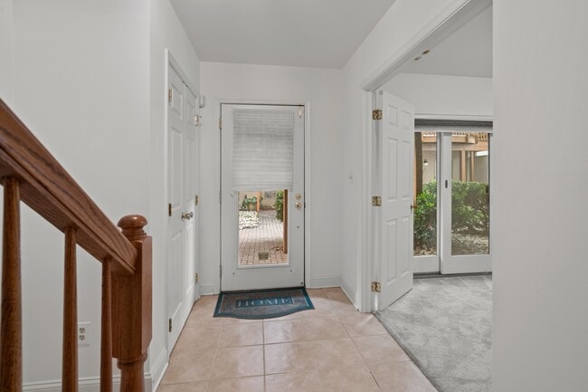 Foto del edificio - 102 Pilgrim Lndg