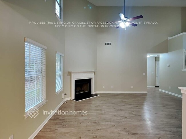 Building Photo - 1923 Tulip Petal Rd