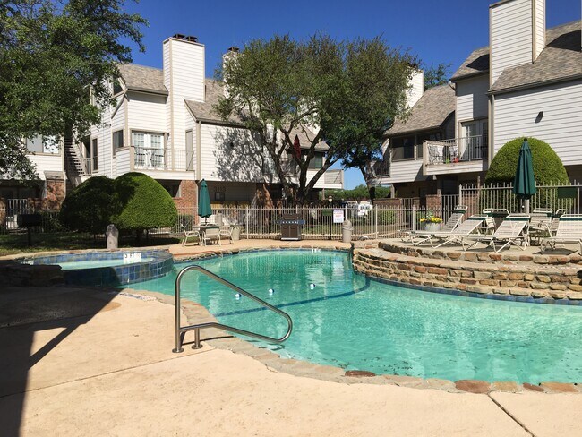 Building Photo - 3117 Sondra Dr