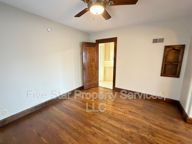 Building Photo - 604 Bryn Mawr Blvd