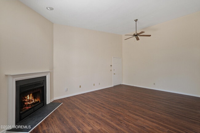 Foto del edificio - 105 Mt Ln