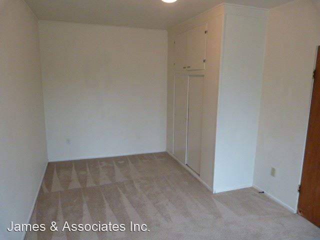Foto del edificio - 615 W 8th St