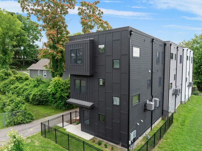 Foto del edificio - 1258 1st Ave S