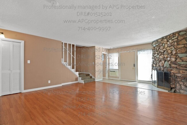 Foto del edificio - 315 N Acacia Ave