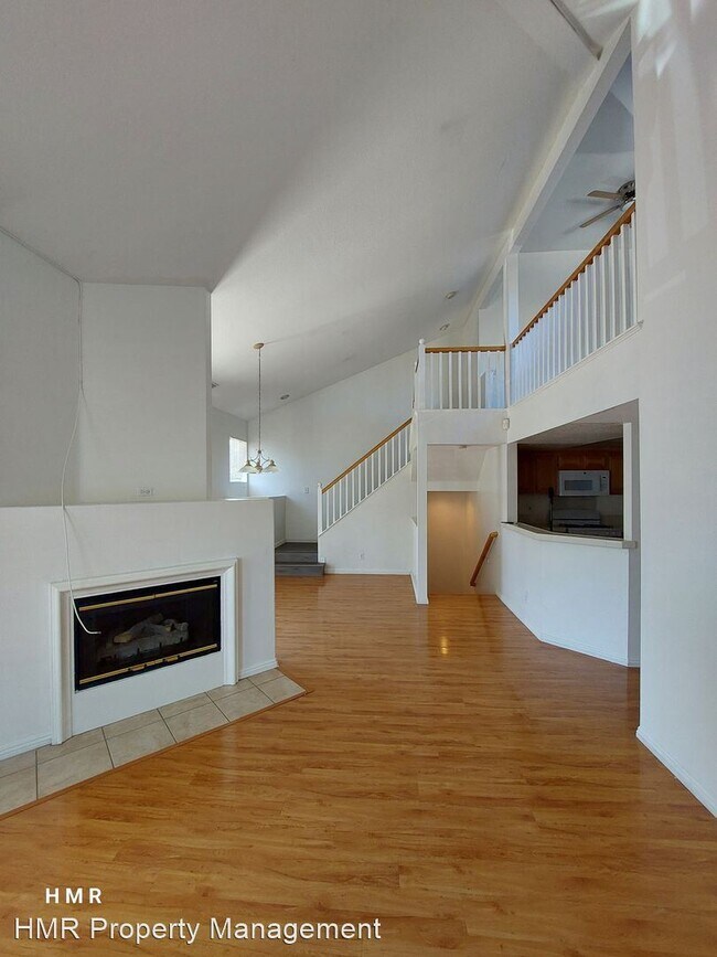 Building Photo - 2 br, 2 bath House - 1002 N. Turner Ave. U...