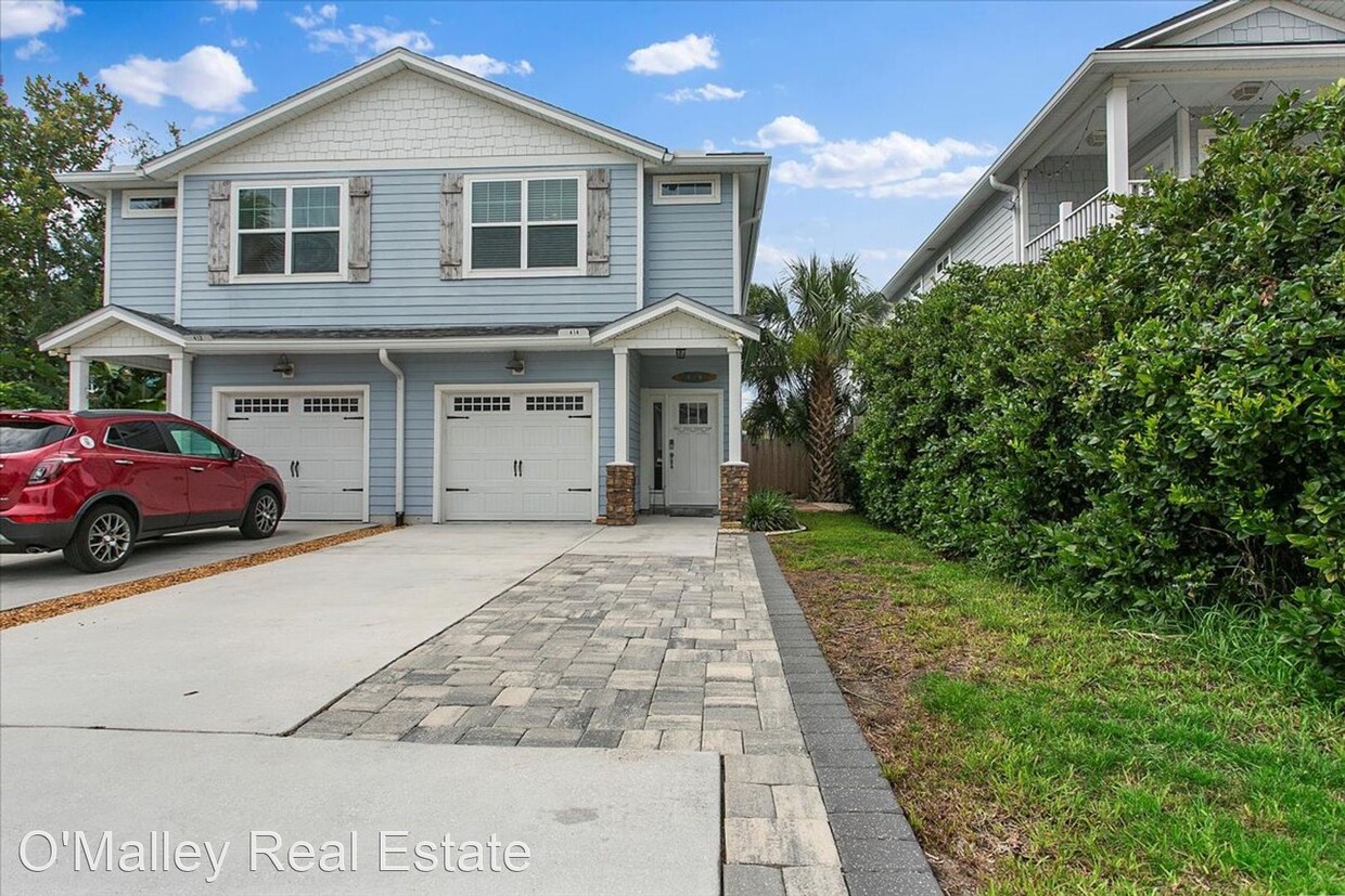 Foto principal - 4 br, 2.5 bath House - 414 5TH AVE S