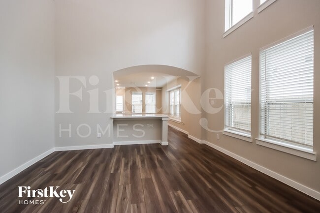 Foto del edificio - 16411 Little Pine Creek Dr