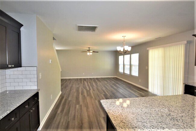 Building Photo - 203 Coalyard Dr