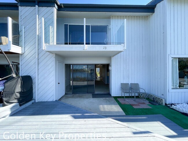 Building Photo - Beautiful waterfront condo on the Buena Vista Lagoon!