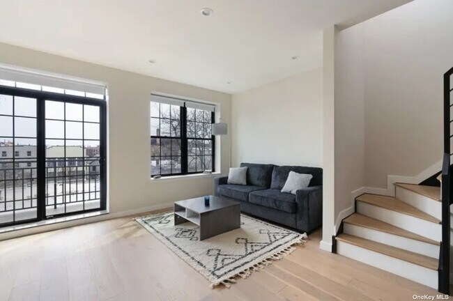 Building Photo - 1178 Greene Ave
