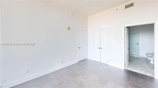 Building Photo - 888 Biscayne Blvd