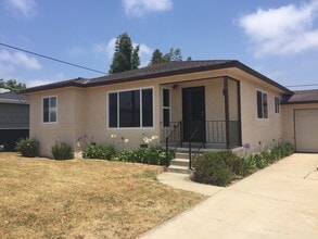 Building Photo - 779 Corvina St