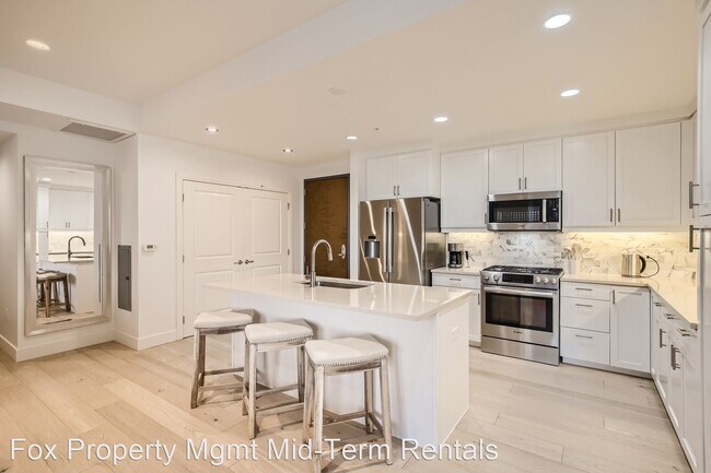 Building Photo - 2 br, 2 bath House - 3301 Arapahoe Ave #402