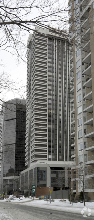Primary Photo - Alexis Nihon Apartments