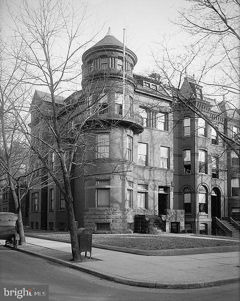 Primary Photo - 1633 16th St NW
