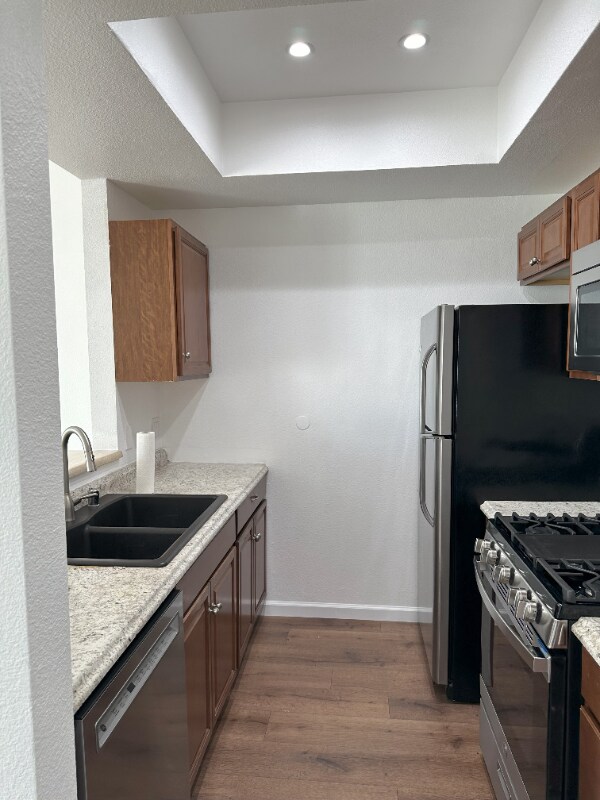 Foto del edificio - 19350 Sherman Way