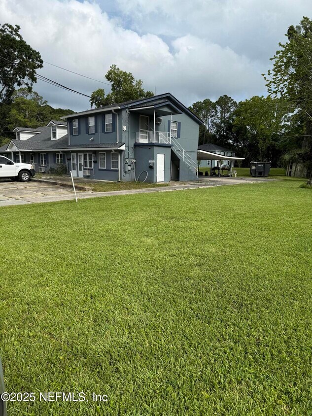 Foto del edificio - 5340-5340 Kingsbury St