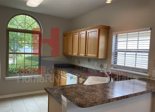 Foto del edificio - 10284 Lakeland Dr