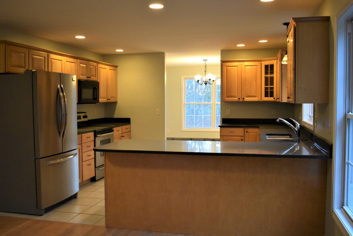 Kitchen - 8 Woodside Dr