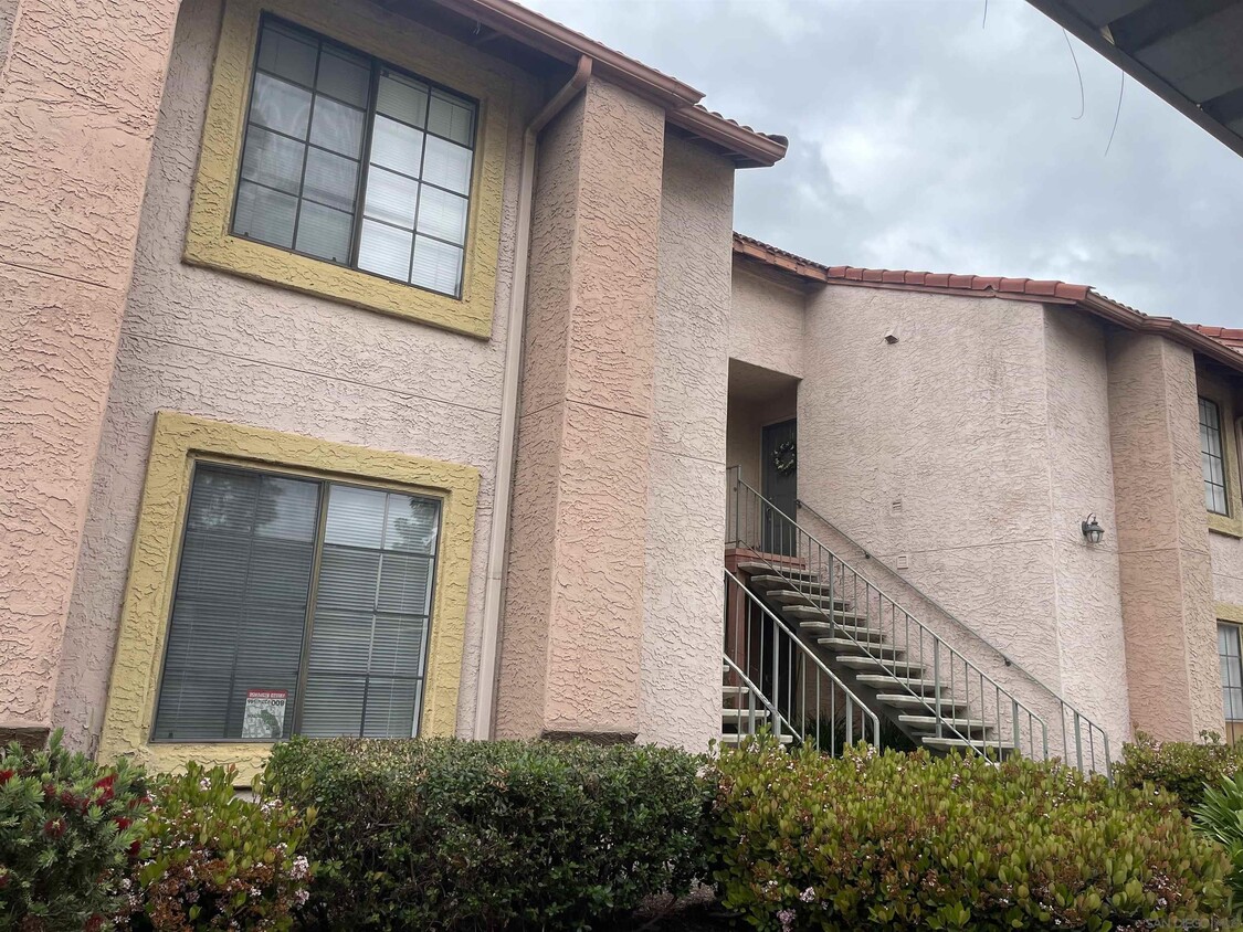 Foto principal - 12047 Alta Carmel Ct